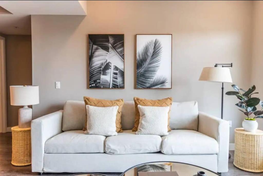 Comfortable & Spacious 2Bdr - 2Bth For 4 Guests In Hollywood Apartment Los Angeles Bagian luar foto